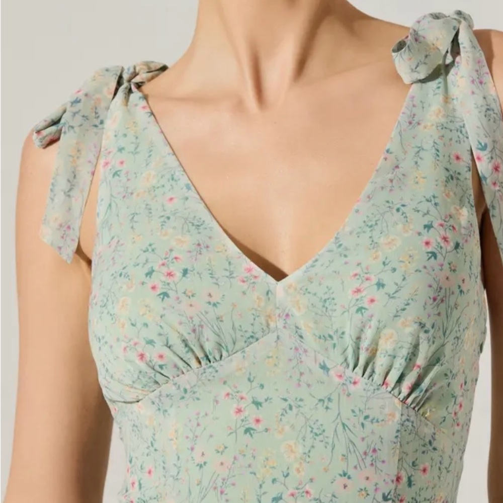 Astr Mint Floral Midi Dress